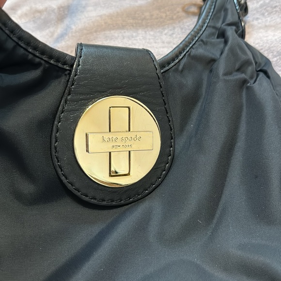 Vintage Kate Spade ♠️ small black shoulder bag. Good used condition. Brass clasp - Picture 3 of 10